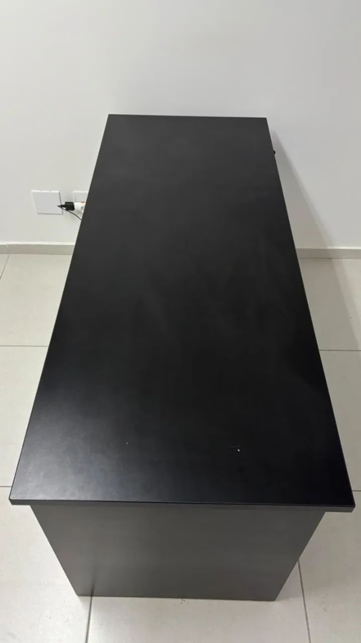 Mesa escritório com 2 gavetas e chave - Foto 5