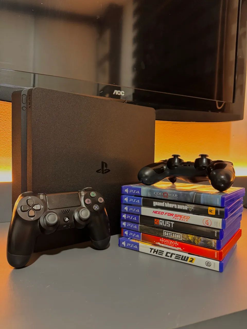 PS4 Slim 1TB + 2 Controles + 7 Jogos