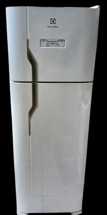 Geladeira Eletrolux 110 / 220