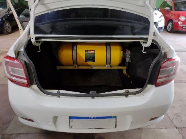 Aluguel de Logan 1.6 2017 com GNV para Aplicativos - Foto 2