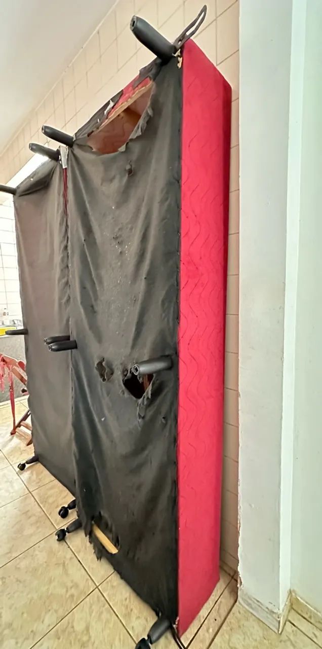 Cama de casal e base 