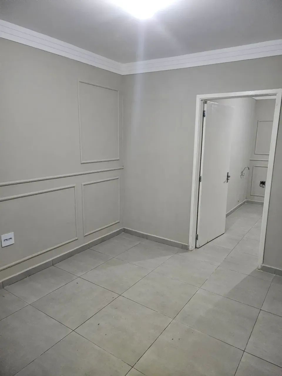 Aluga-se sala comercial no bairro São José - Foto 4