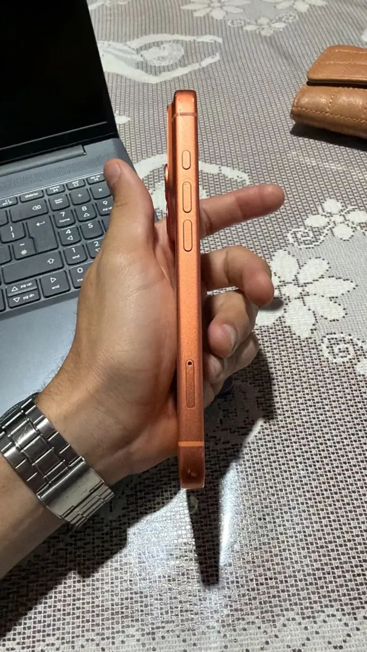 iPhone 17 pro laranja 