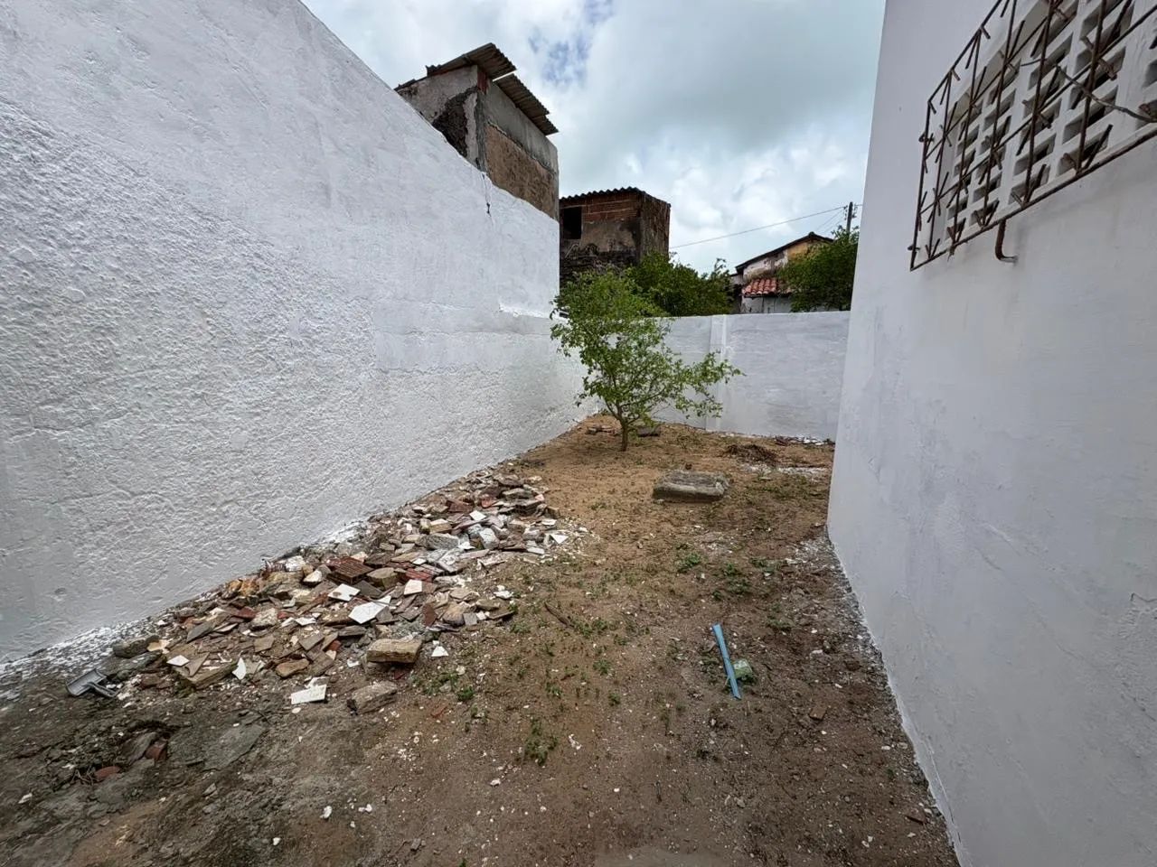 Excelente casa com 2 quartos em Santos Reis - Foto 5
