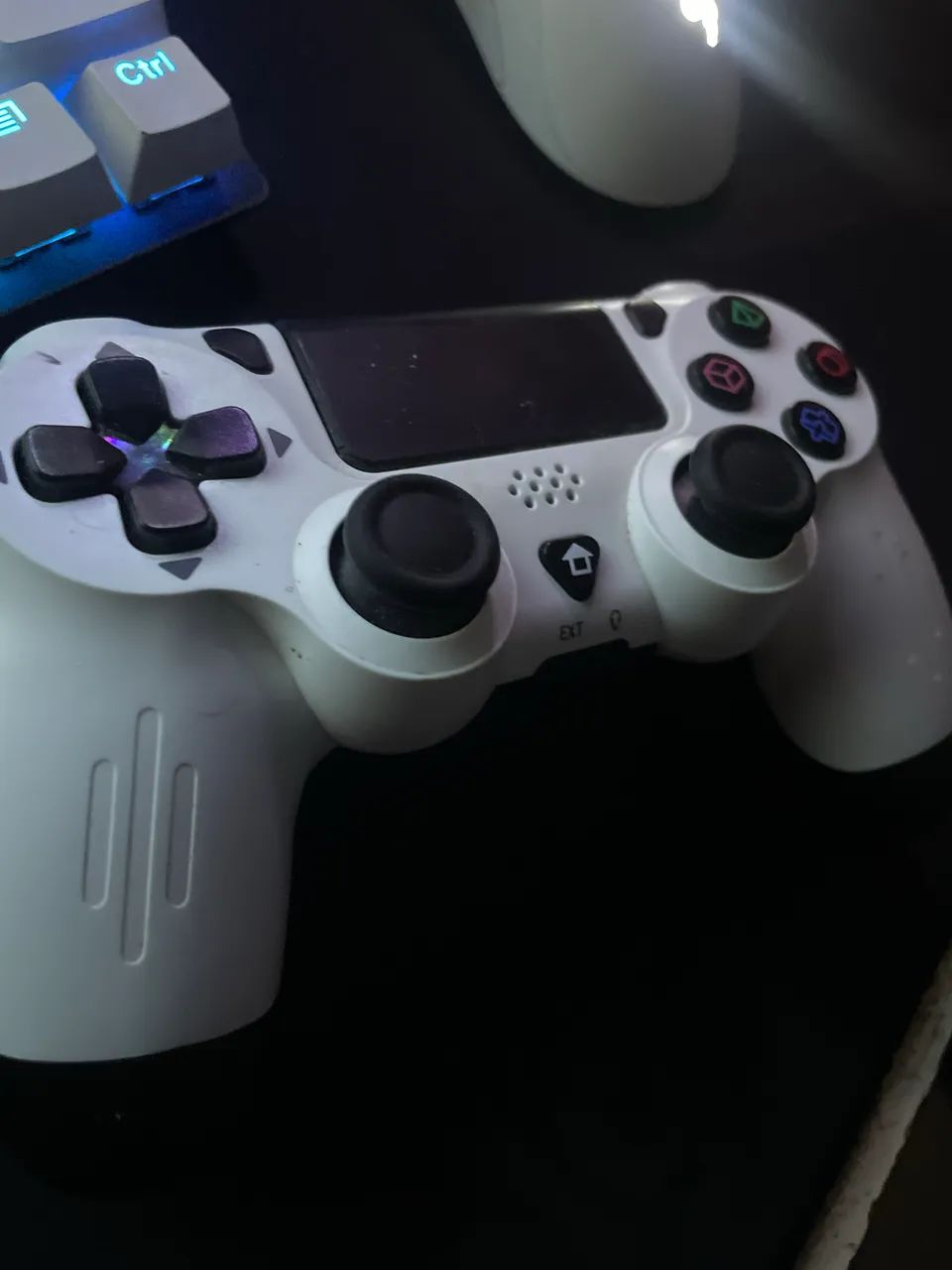 CONTROLE DE PS4/PC BRANCO - Foto 2
