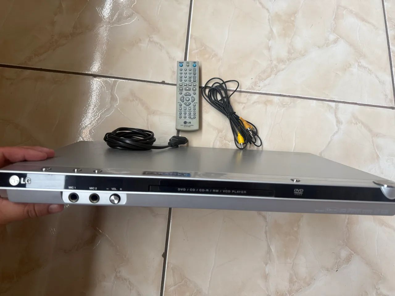 Vendo DVD LG