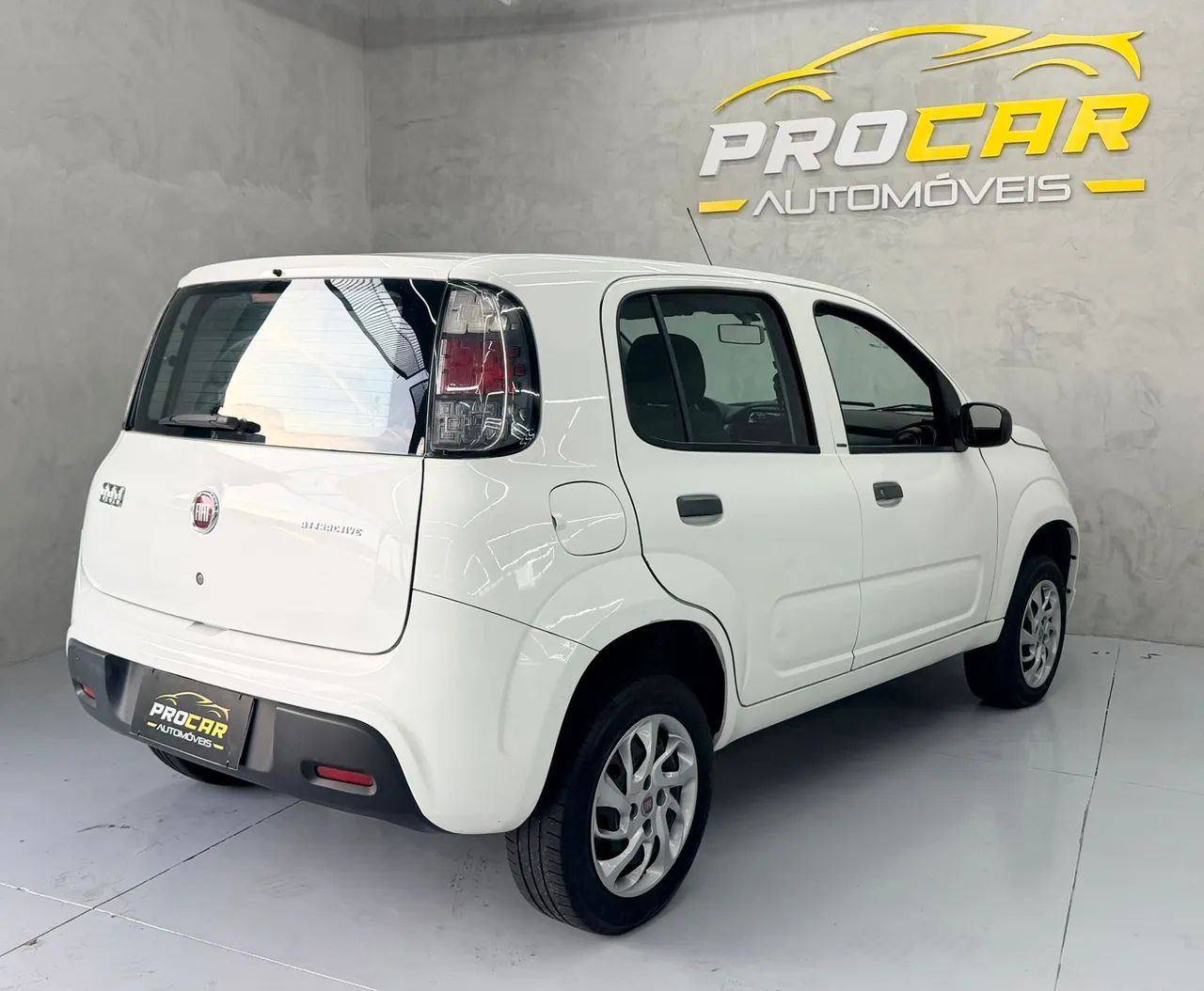 Fiat Uno Attractive 1.0 Flex 6V 5P 2017 - Foto 2