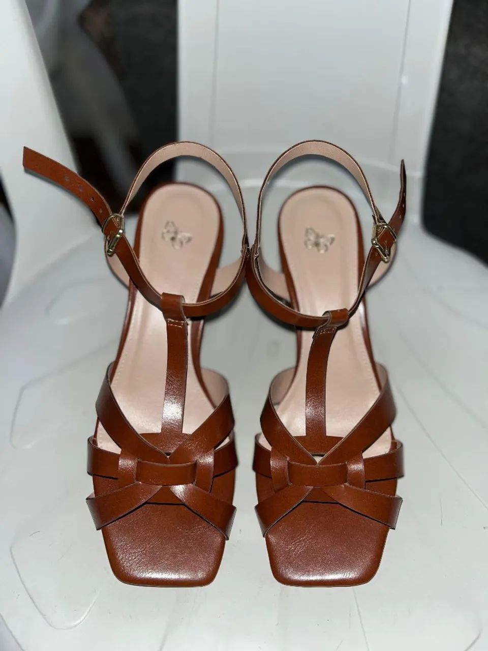 Sandália feminina original - conservada