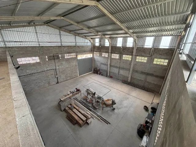 Alugo Galpão 420 m² na rodovia Leste Oeste - Foto 5
