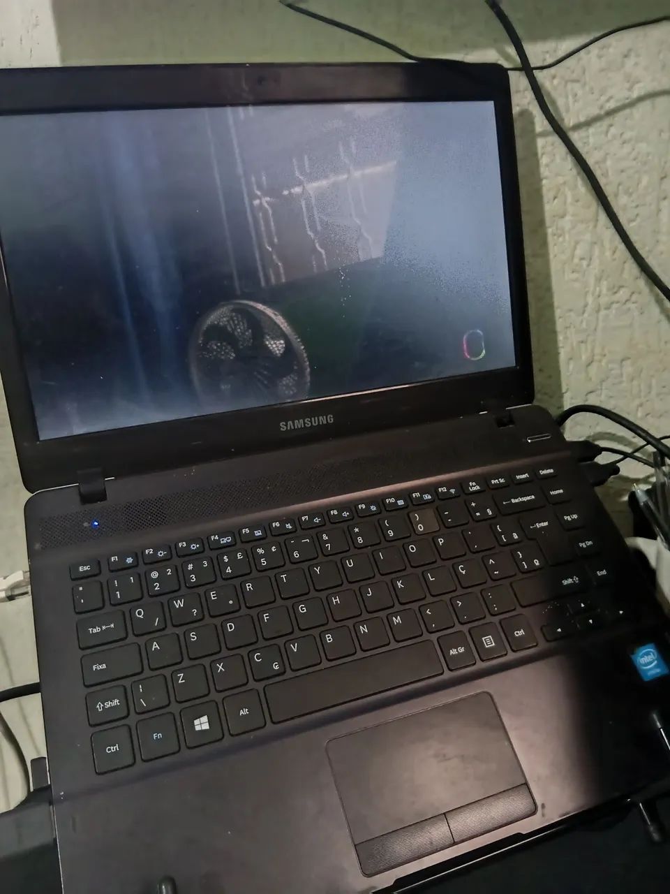 Notebook Samsung + teclado + mouse | 4GB RAM | HD 500GB - Foto 3