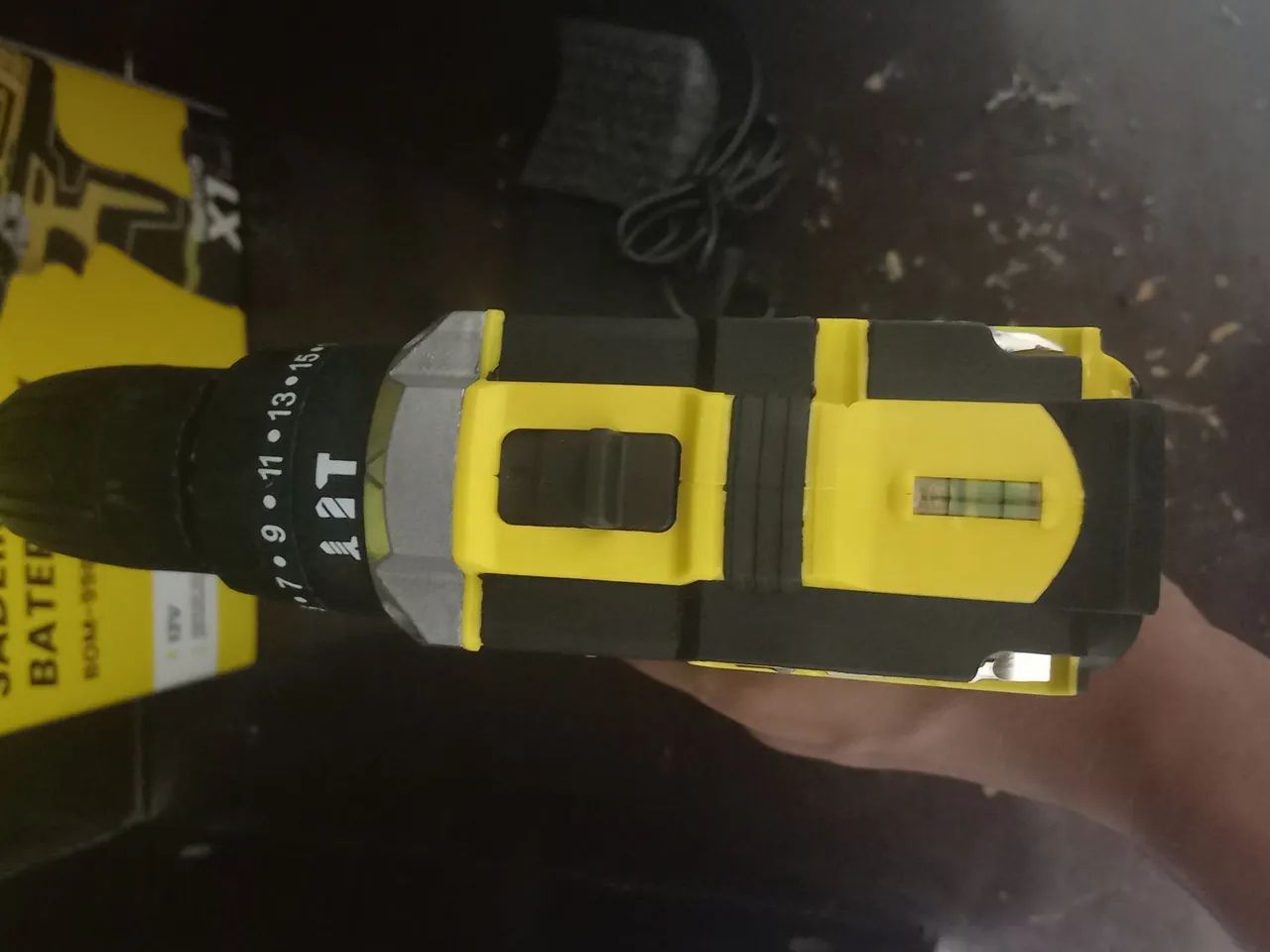 Parafusadeira/Furadeira Recarregável 64985851905795123