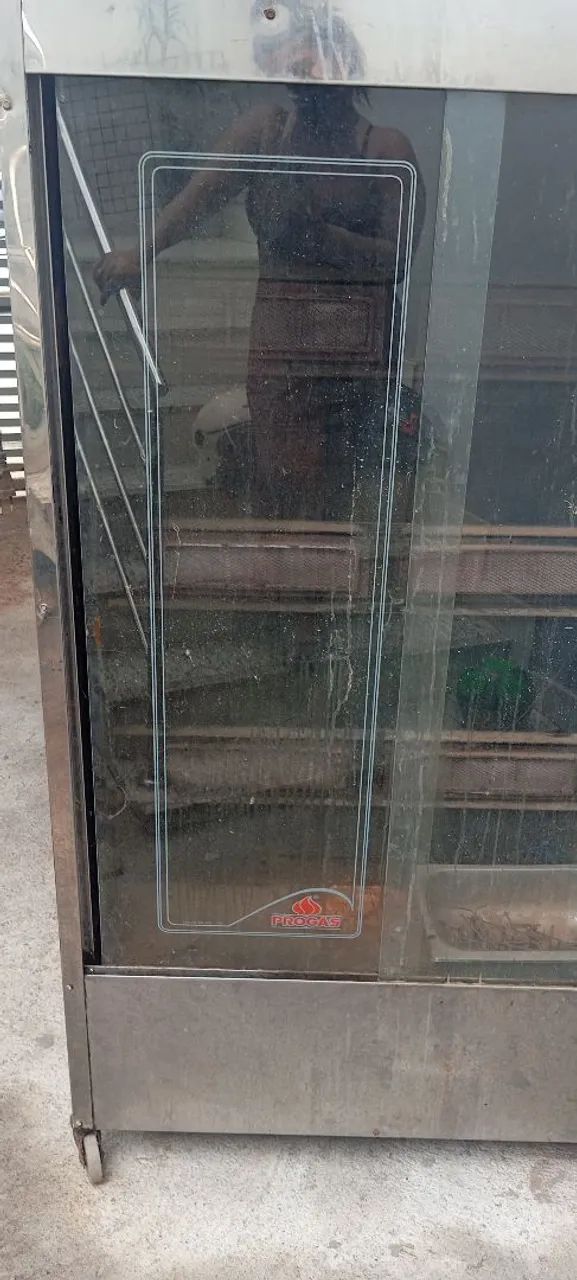 Vendo assador de frango 