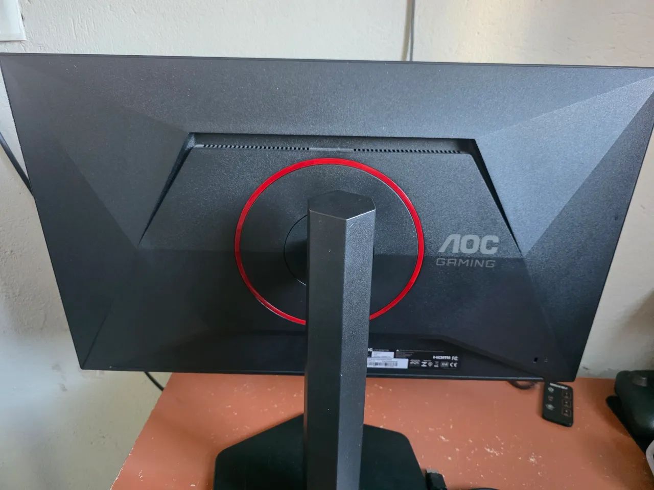 Monitor gamer 27 polegadas AOC com braço articulado VESA - Foto 3