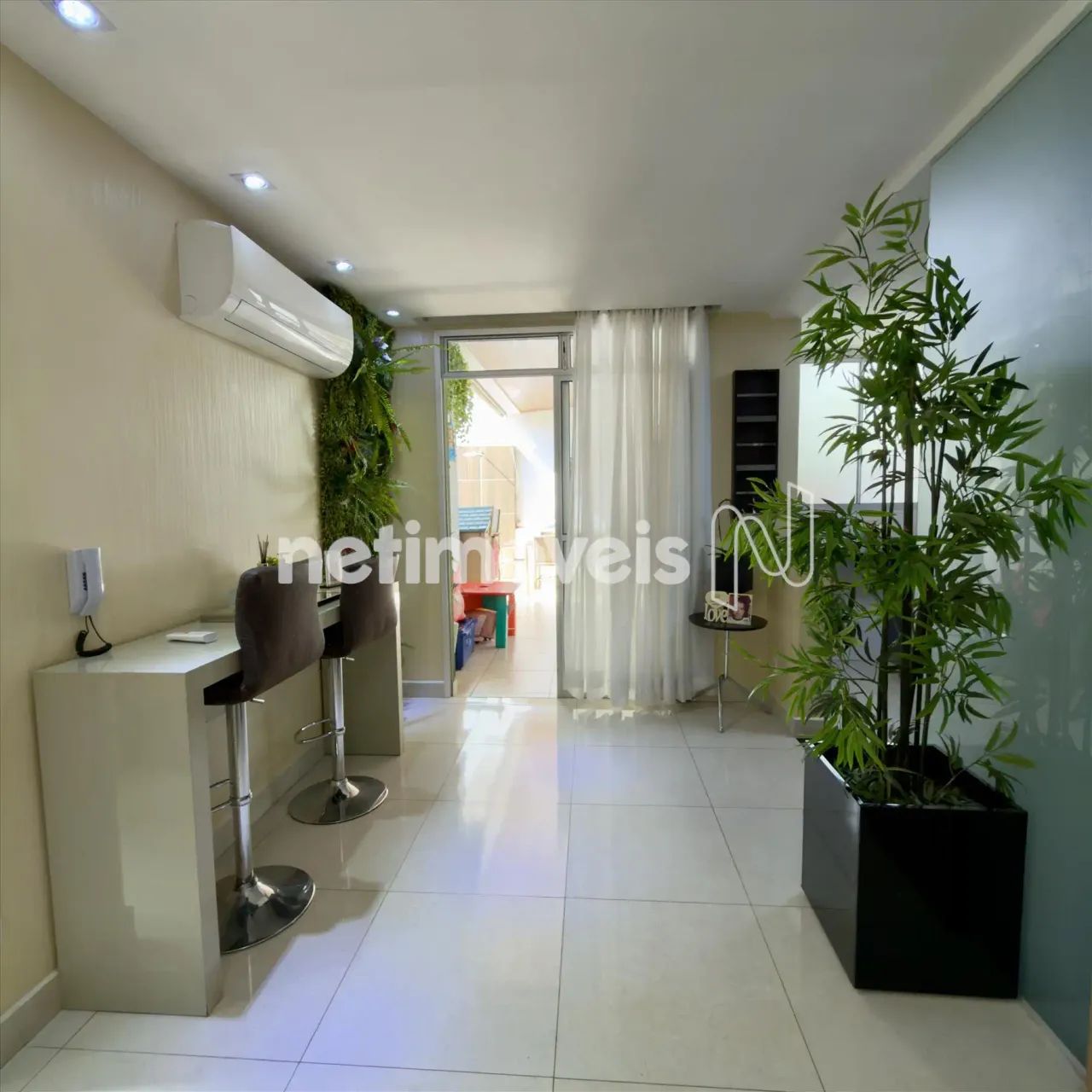 APARTAMENTO 2 QUARTOS COM SUÍTE - ÁREA PRIVATIVA !! - Foto 5