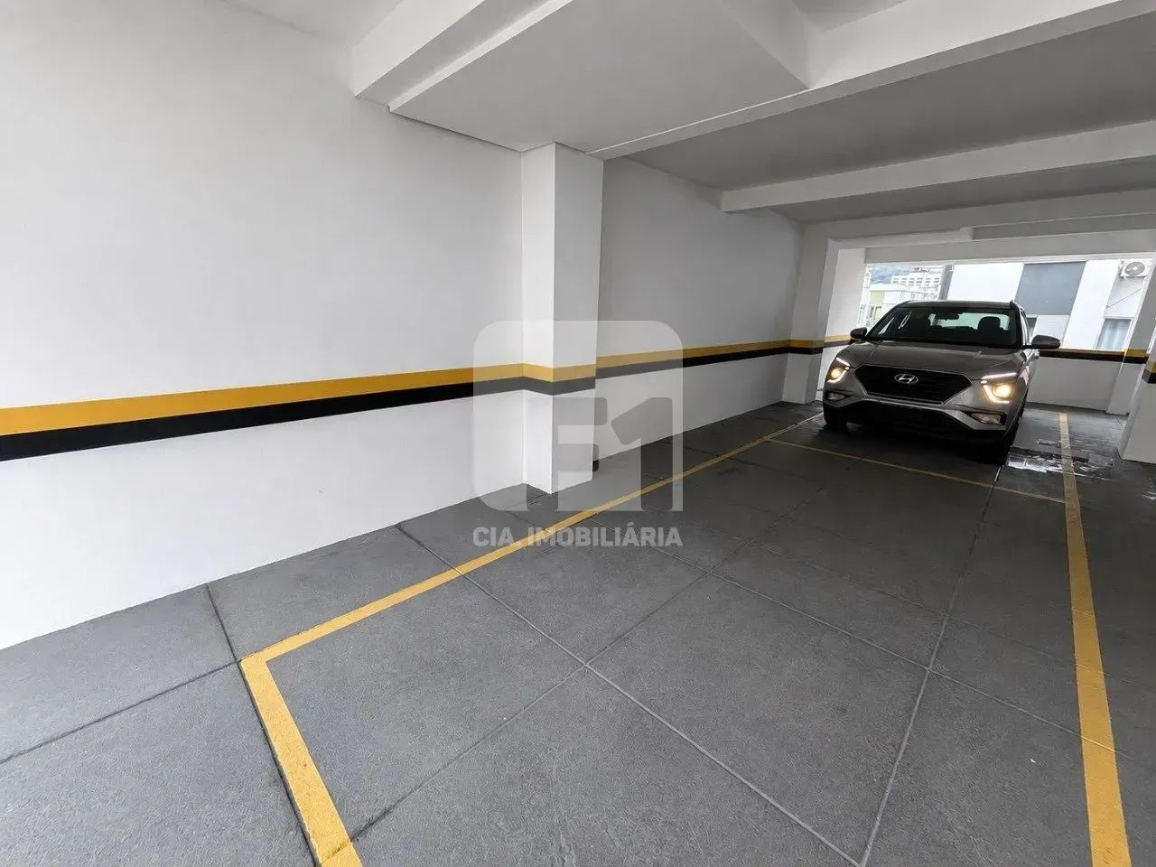 Apartamento à venda com 1 dormitório na Carvoeira - Foto 2
