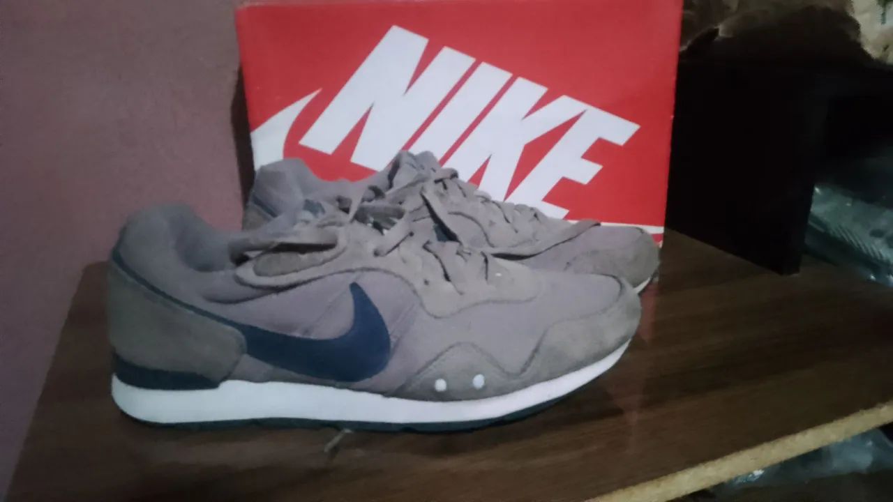 Nike Venture Runner Tam 41 - Foto 2