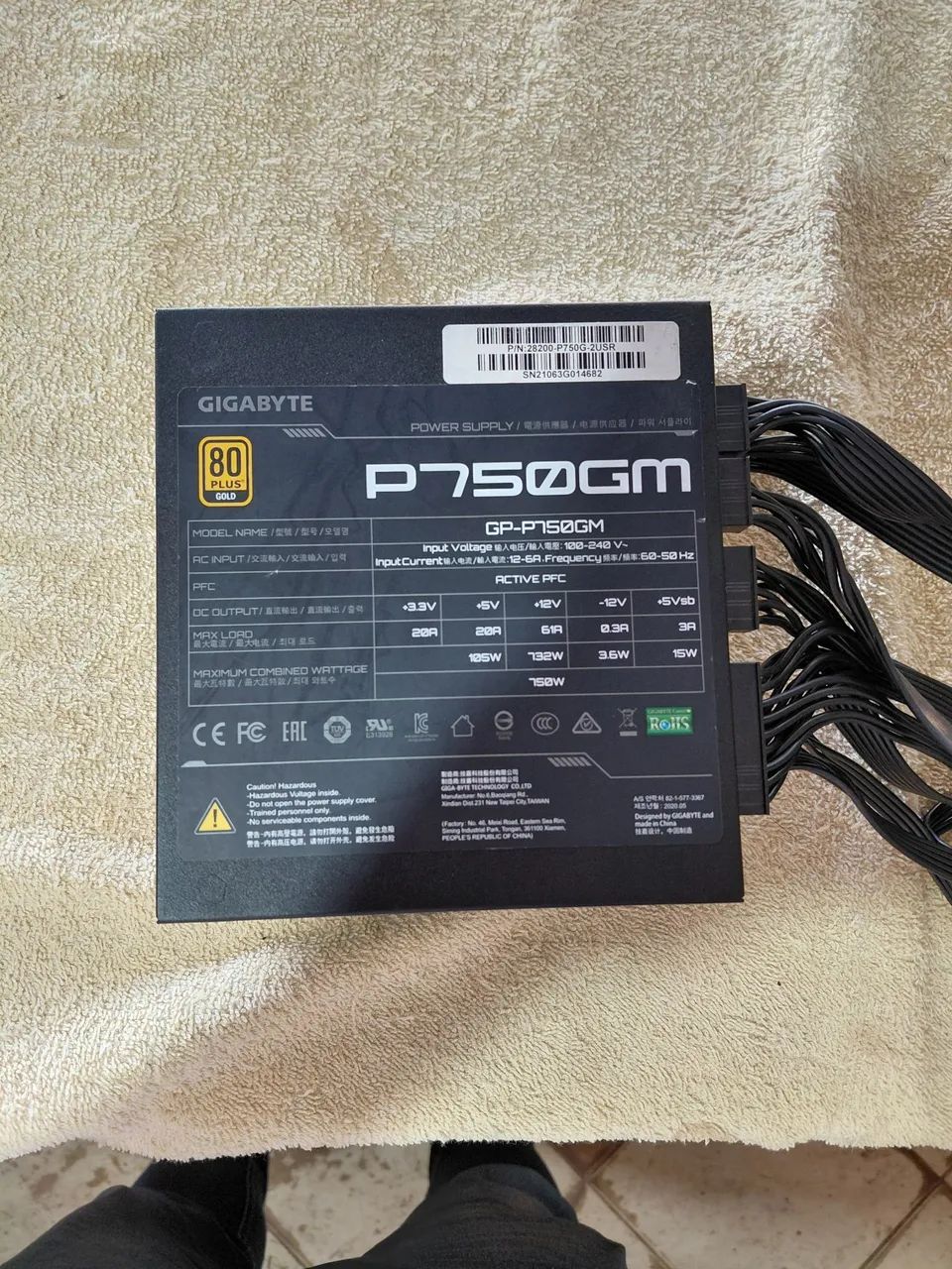 Fonte 750w GIGABYTE