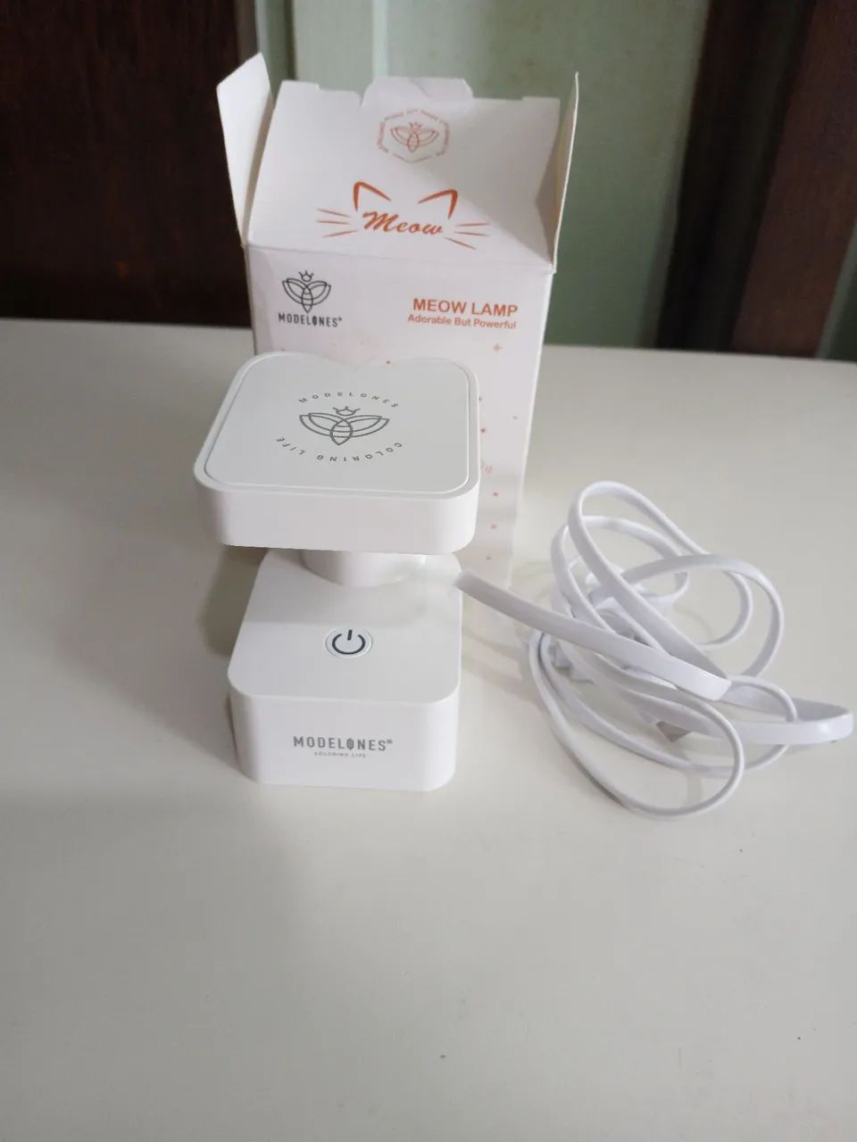 Mini luminária de mesa lado uv roxa