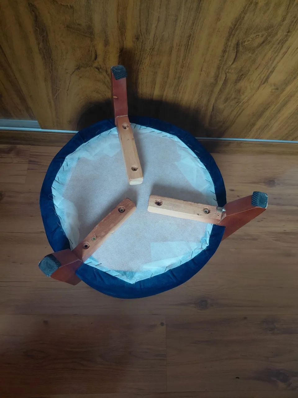 Vendo  lindo puff azul - Foto 3
