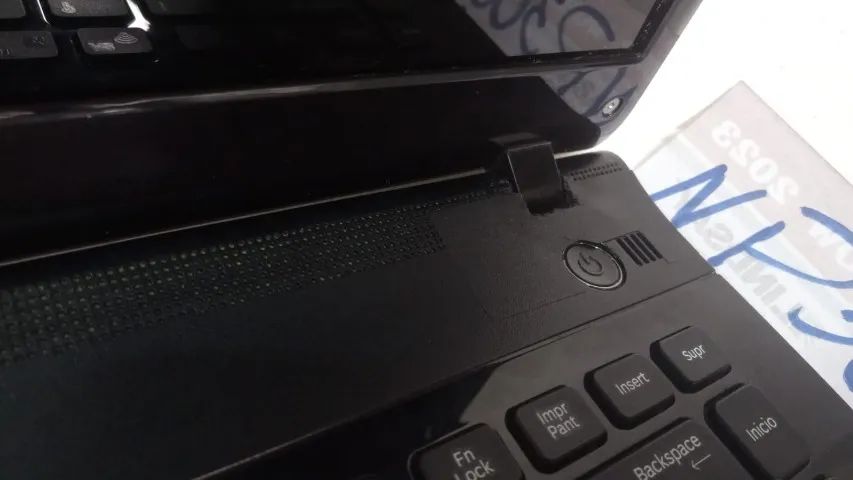 Notebook Samsung 14-Np30A para Reaproveitar Peças-defeito - Foto 5