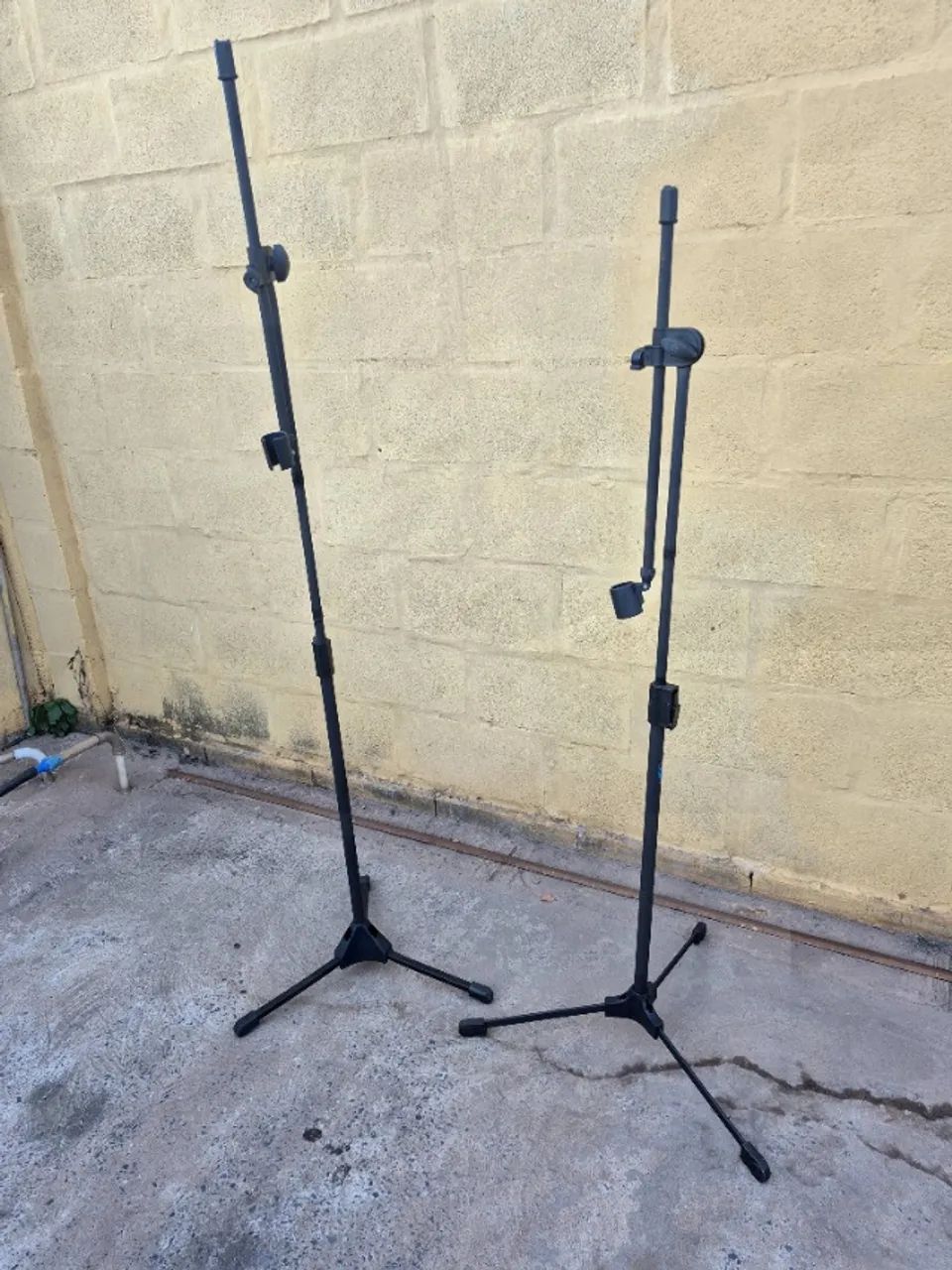 Vendo dois pedestal suporte para microfone  - Foto 3