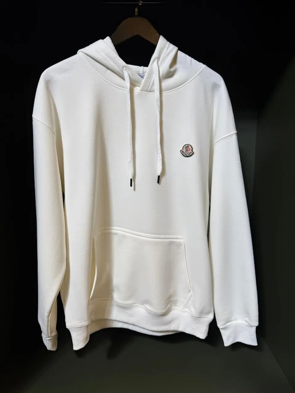 Blusas-Casacos -MONCLER-Branco- TAM. 42/44