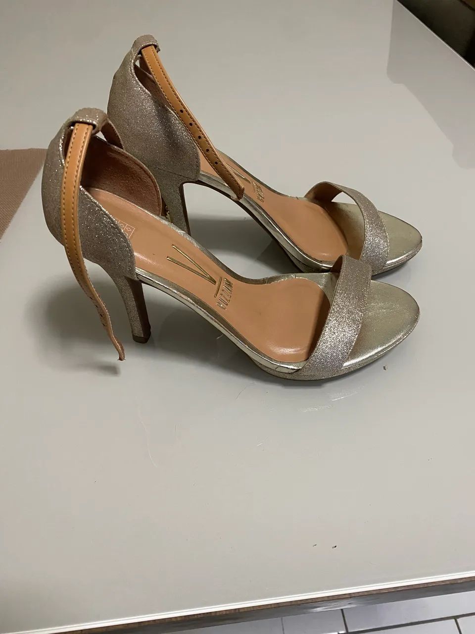 Sandália Vizzano Dourado  - Foto 3