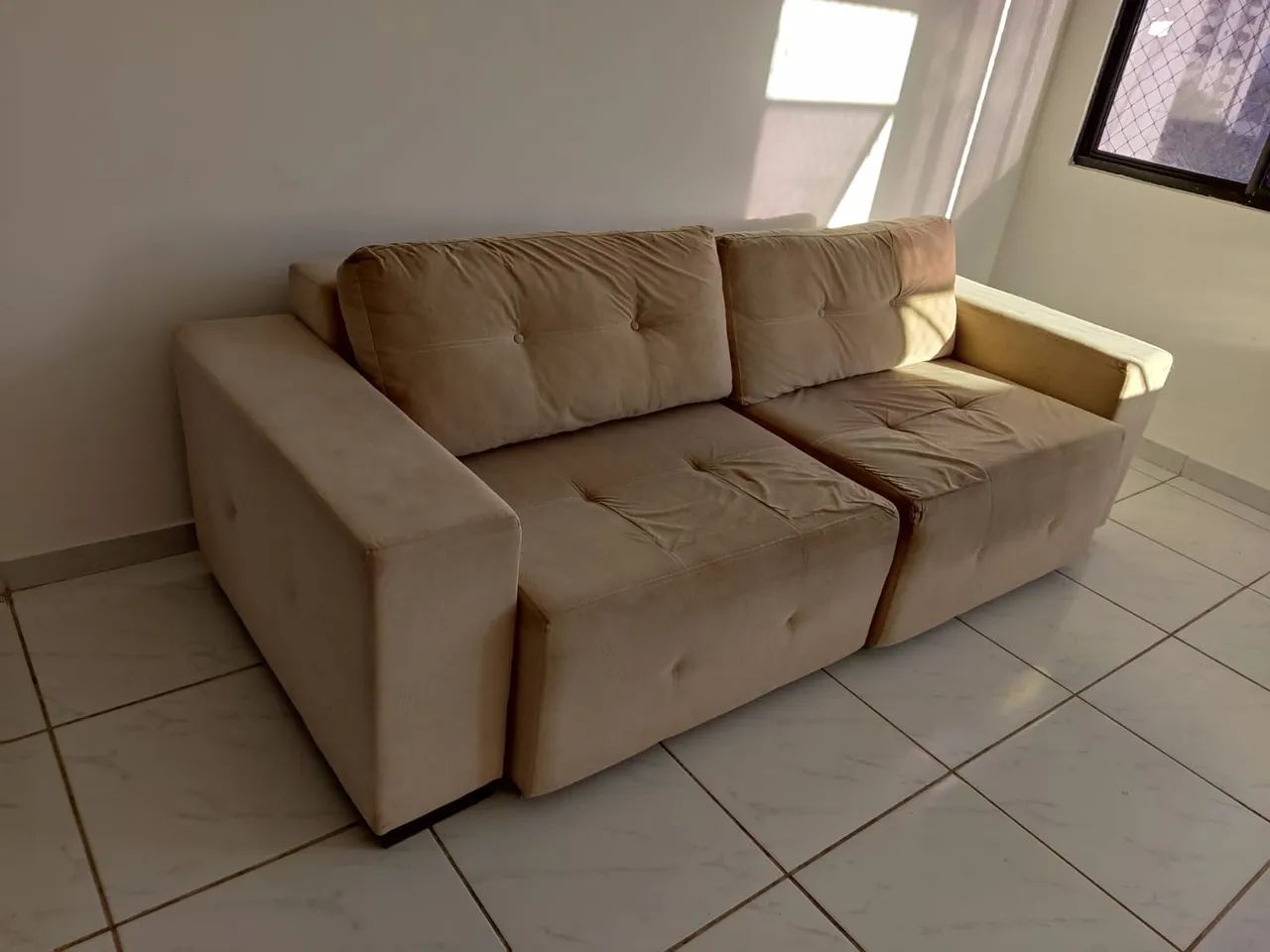 Sofá 3 lugares 