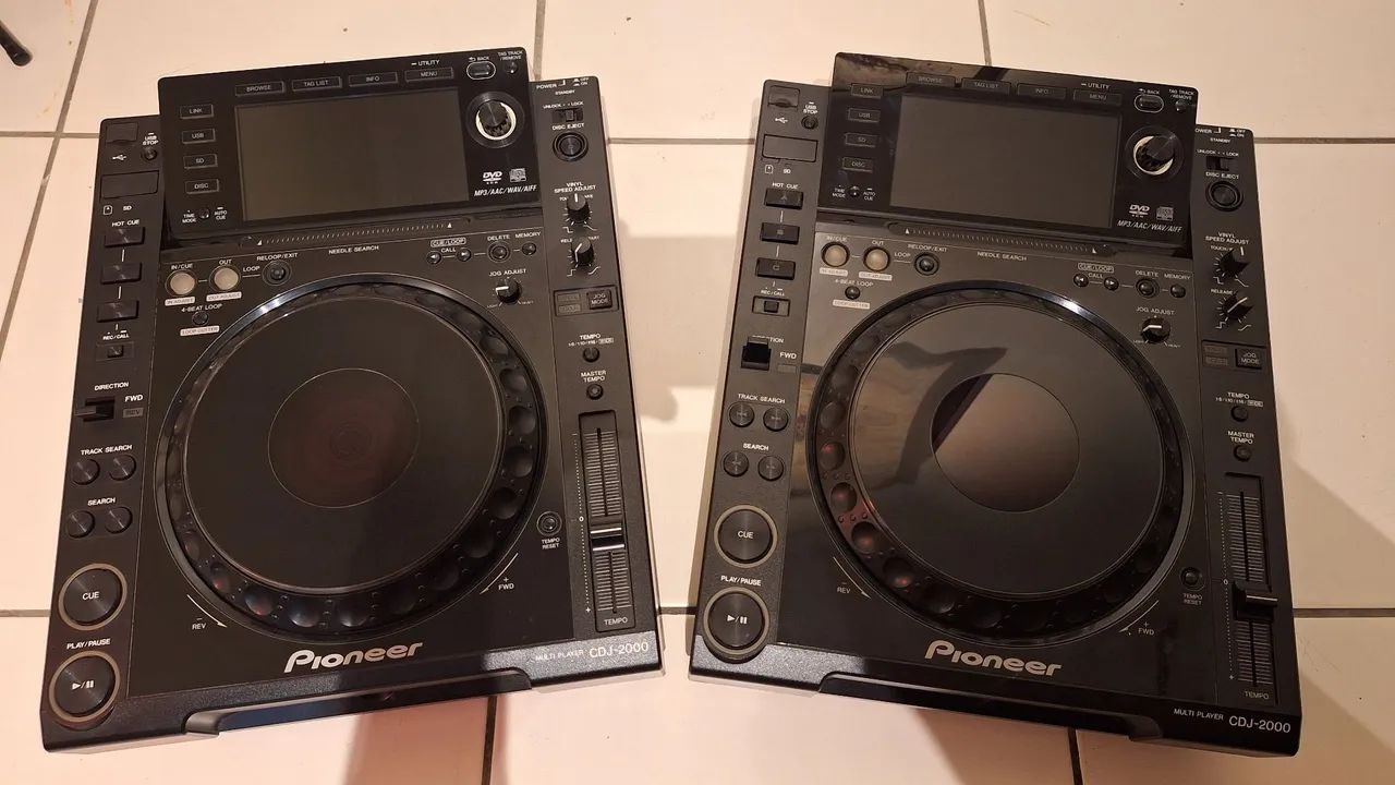 CDJ 2000 primeira geração 