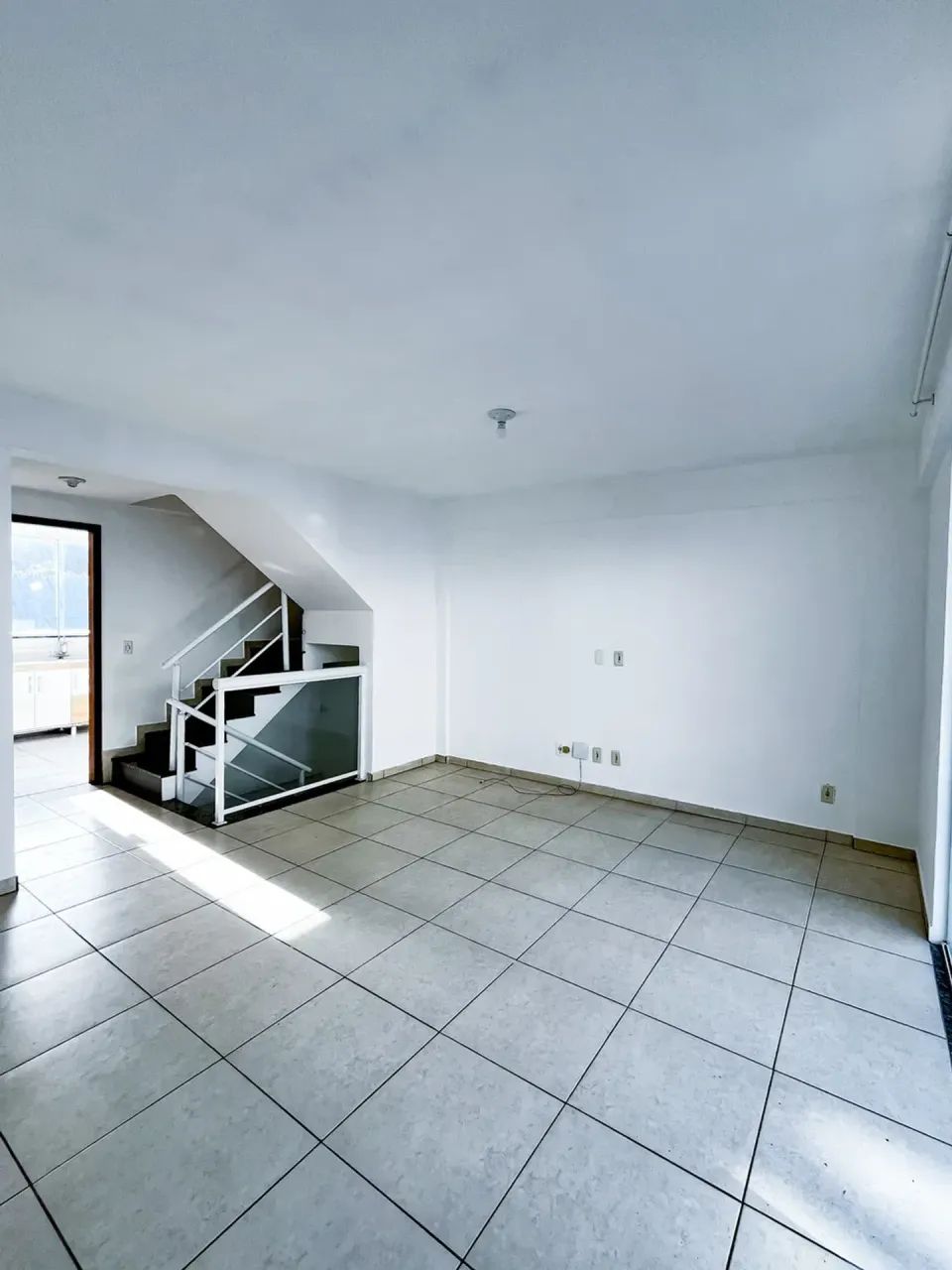 Casa em dois pavimentos em Corrêas - Foto 5