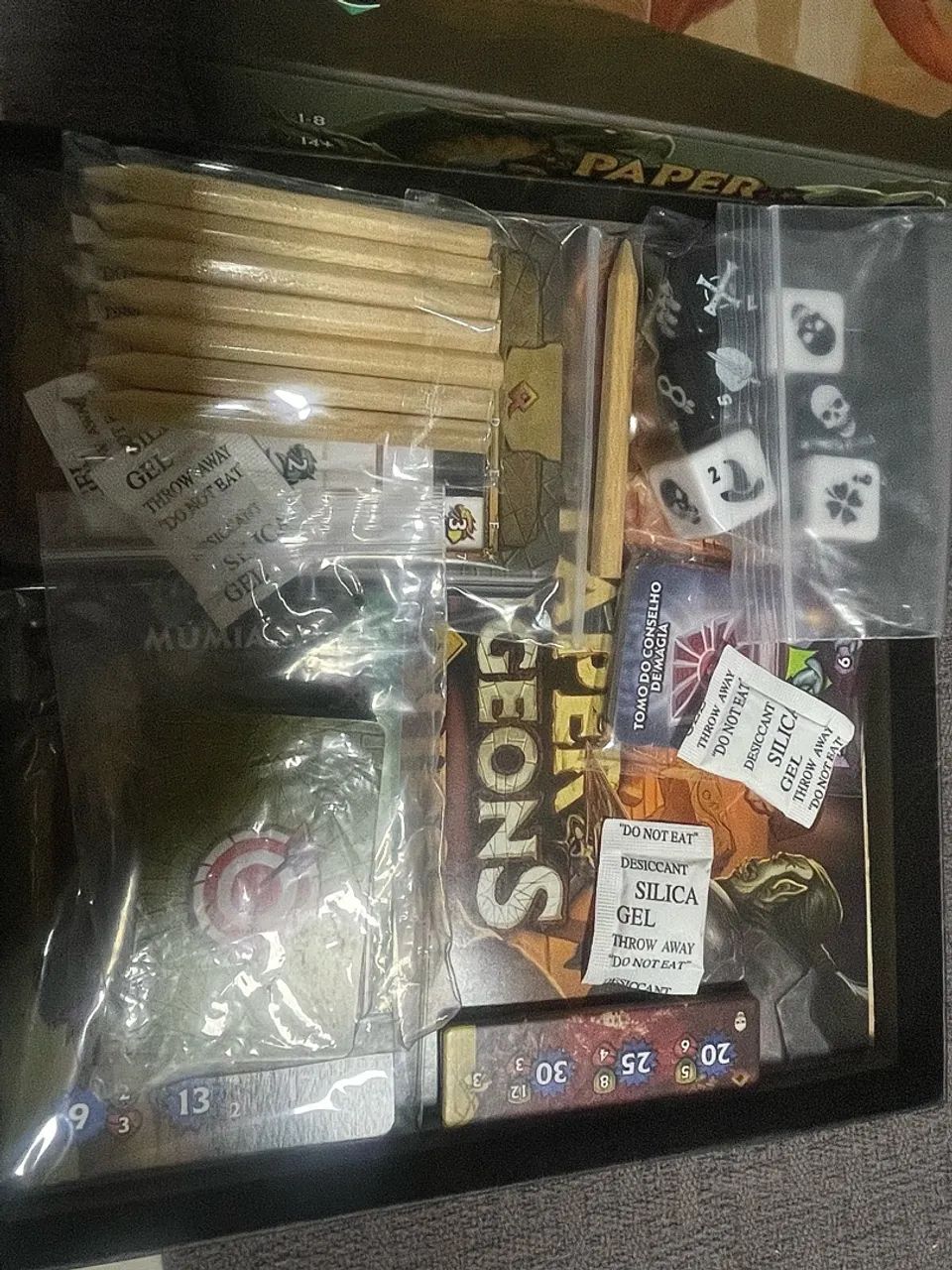Vendo jogo de tabuleiro Paper Dungeons - Foto 3