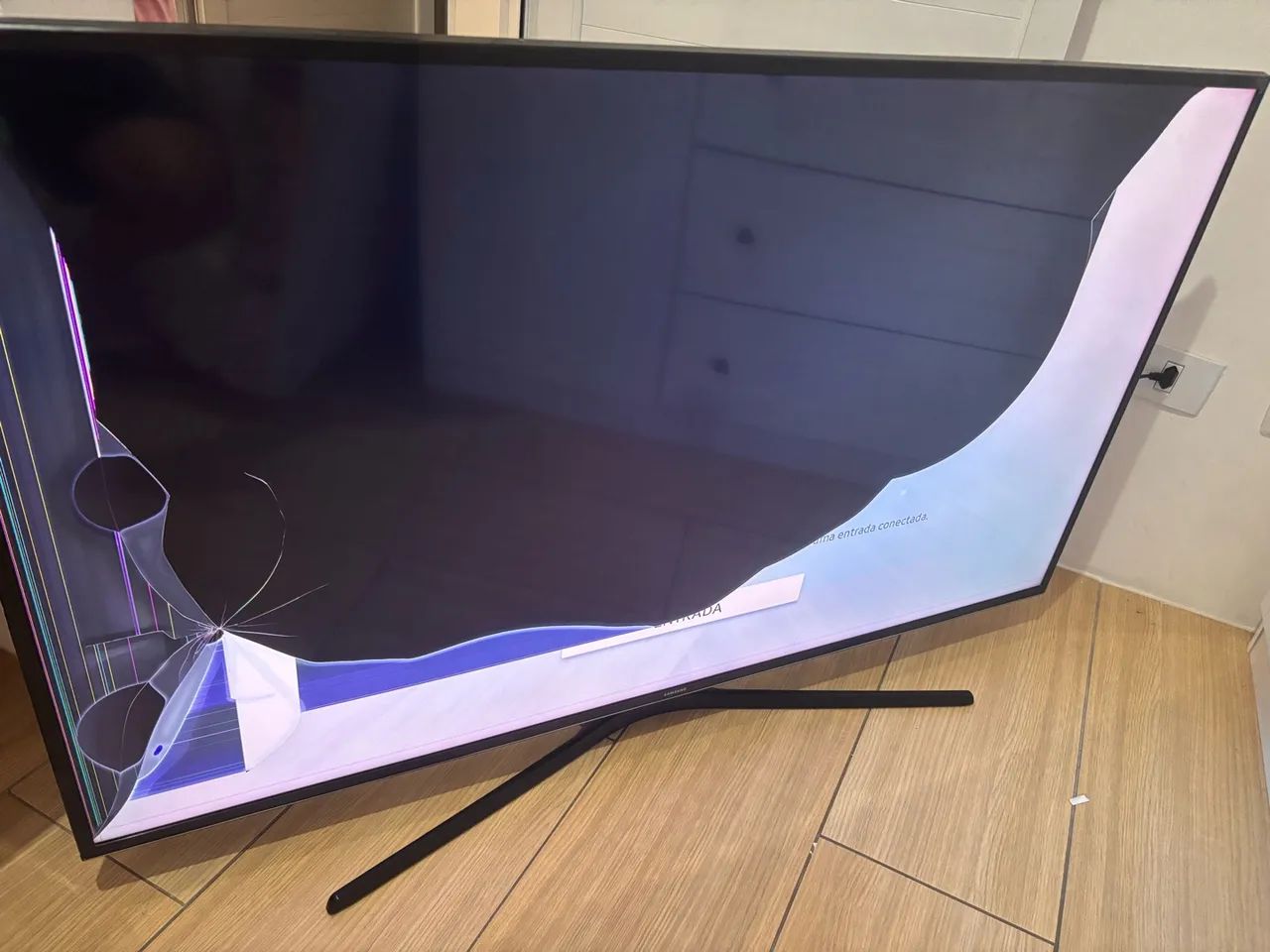 Tv Samsung 55 polegadas - tela quebrada