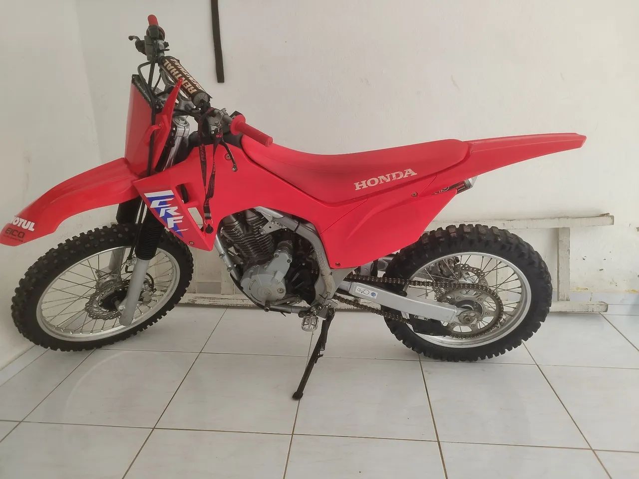 CRF 300cc moto extremamente nova - Foto 2