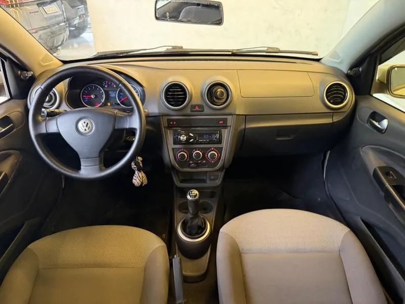 Volkswagen Voyage 1.0 Flex 12V 4p, foto 12 de 14