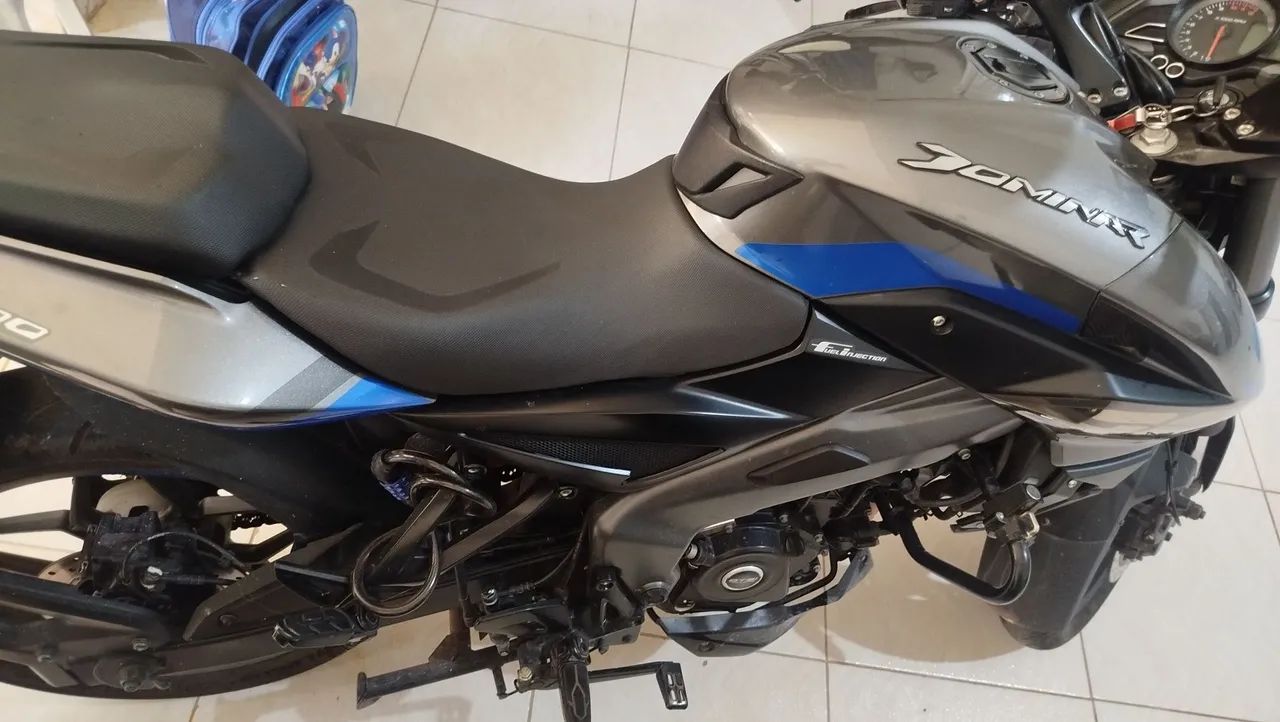MOTO BAJAJ 200 - Foto 3