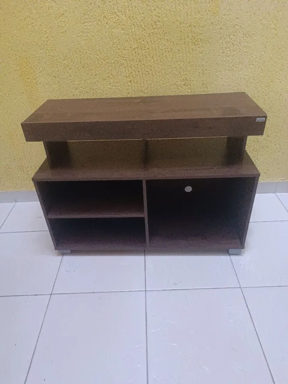 Rack em MDF Semi Novo 90x70cm