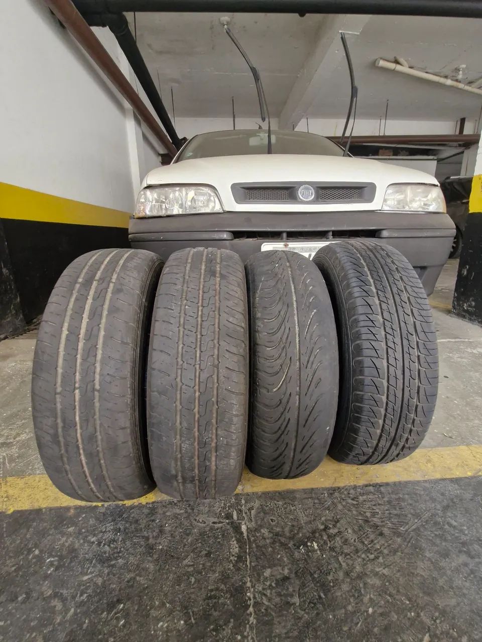 3 Pneus aro 13 Usado