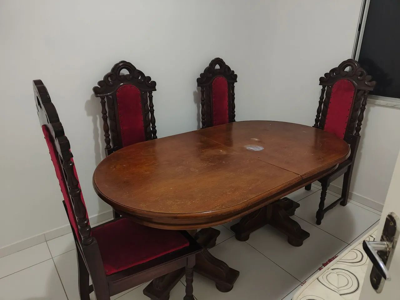 ? Mesa de jantar com 8 cadeiras ? estilo clássico! - Foto 5