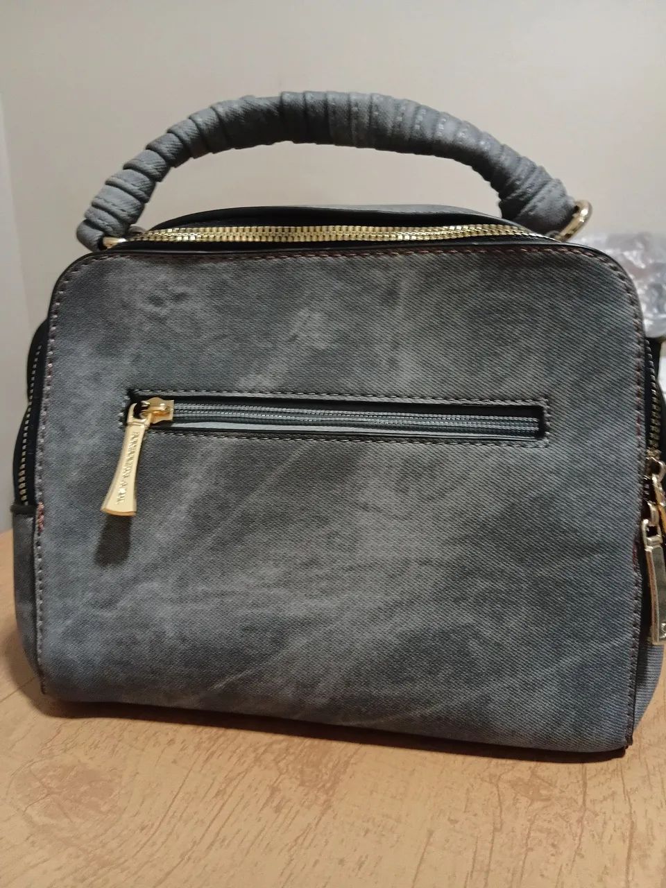 Bolsa quadrada cinza  - Foto 2
