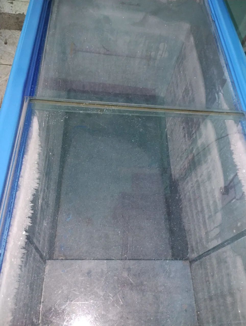 Vendo este freezer de vidro grande  - Foto 4