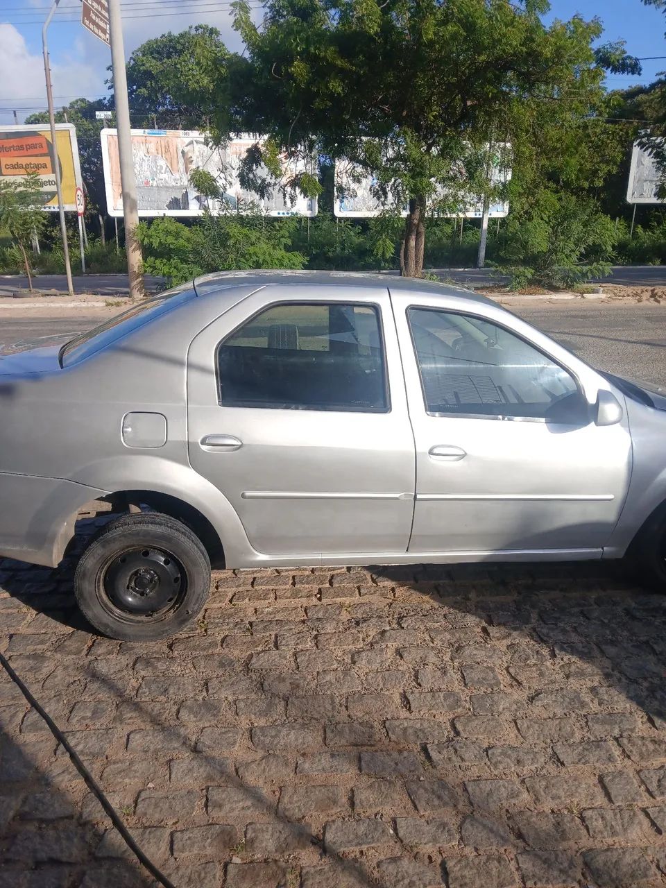 Renault Logan LOGAN Expres./Exp. UP Hi-Flex 1.0 16V 4p 2012