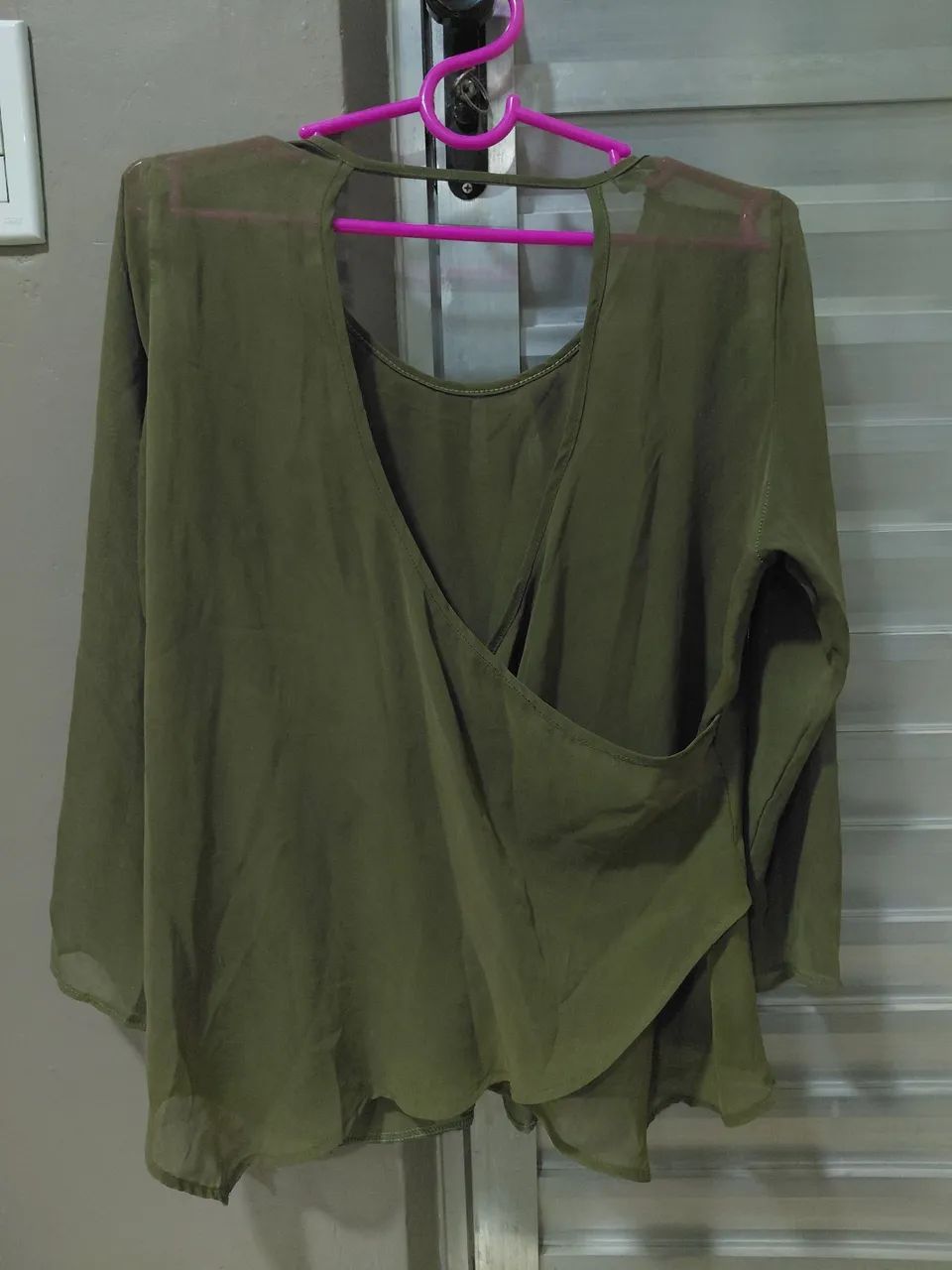 Camisa de tule verde com manga - Foto 2