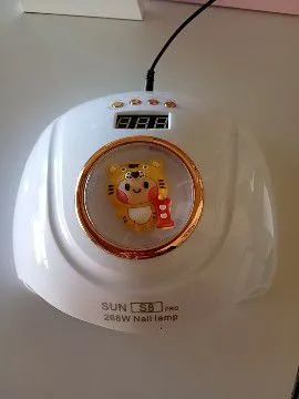 Cabine UV de bichinho 
