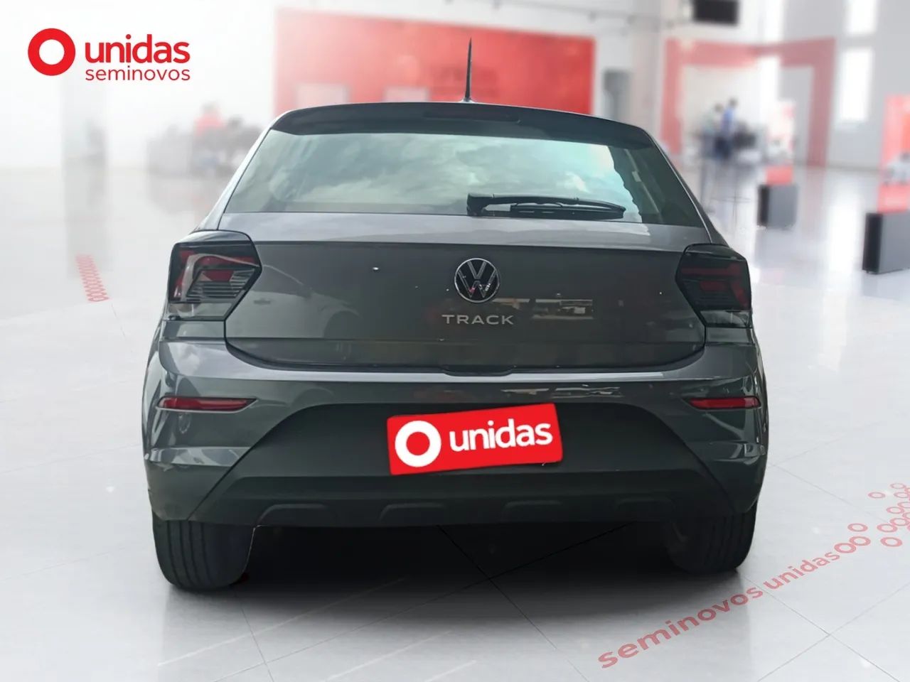 Volkswagen Polo Track 1.0 Flex 12V 5p, foto 6 de 15