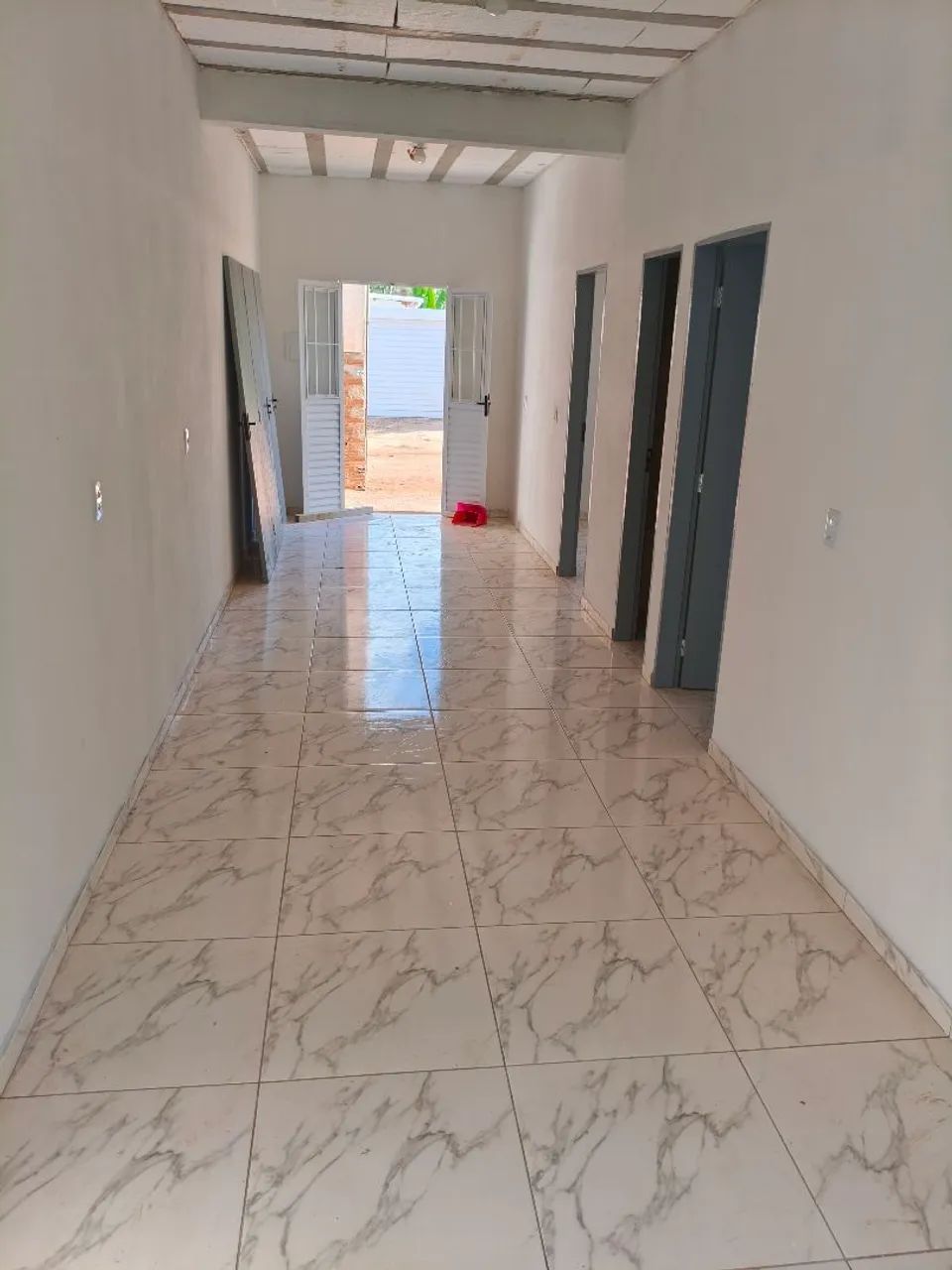 Vendo uma casa na rua da jaqueira 