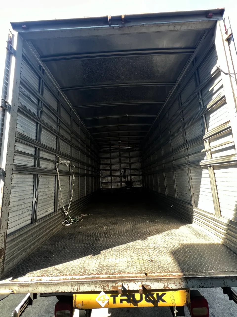 Caminhão disponível para Entregas / Coletas e Mudanças em SP - Foto 2