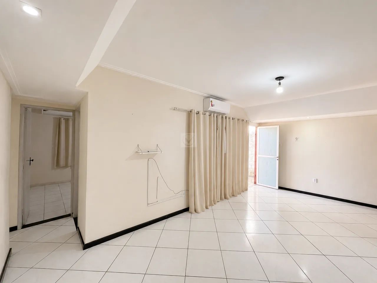 Casa para aluguel, 4 quartos, 1 suíte, 9 vagas, Aeroporto - Aracaju/SE - Foto 4