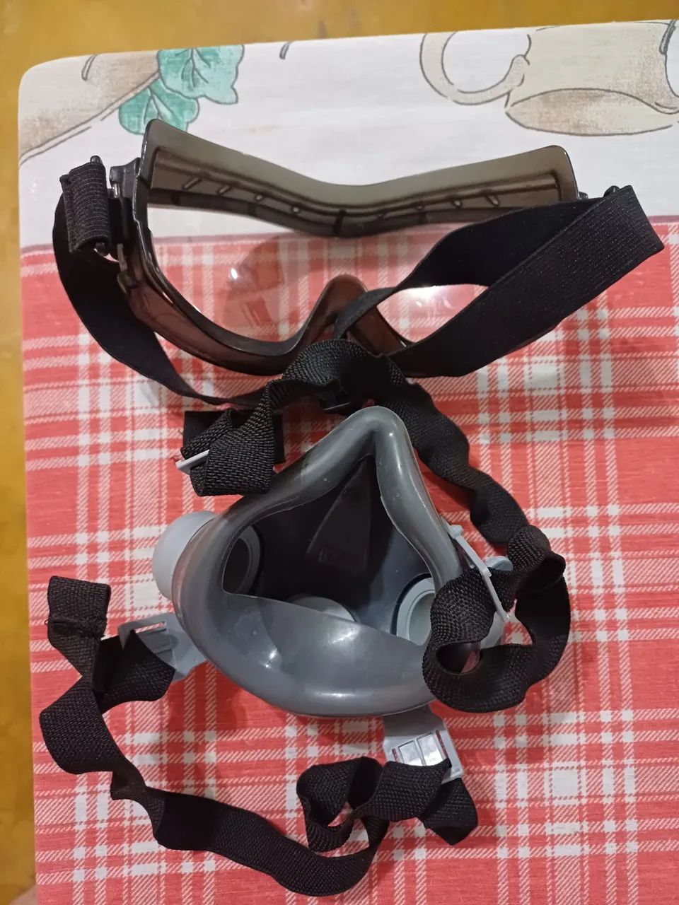 Máscara de proteção e respirado - Foto 3