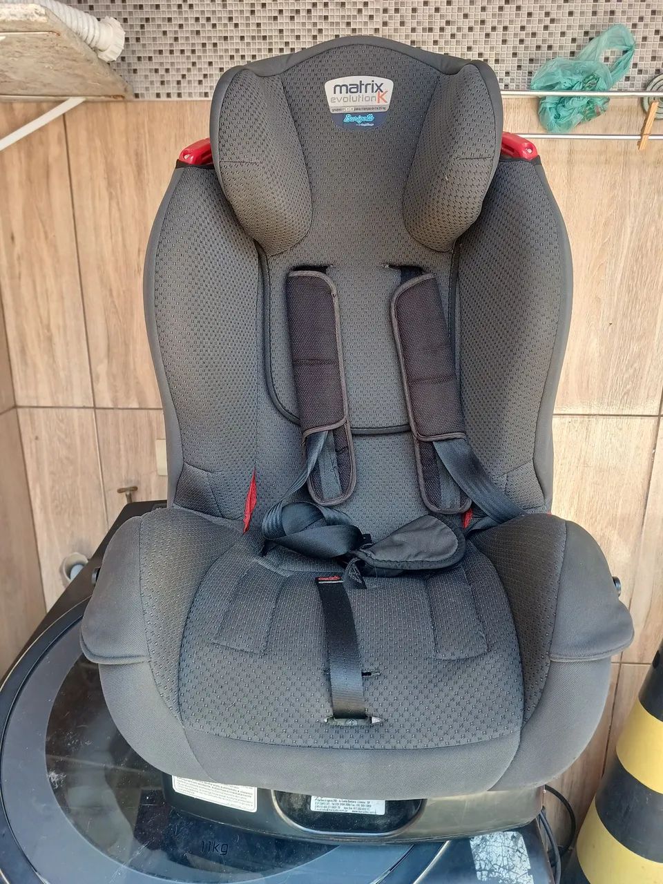 Cadeira de criança pra carro nova - Foto 4