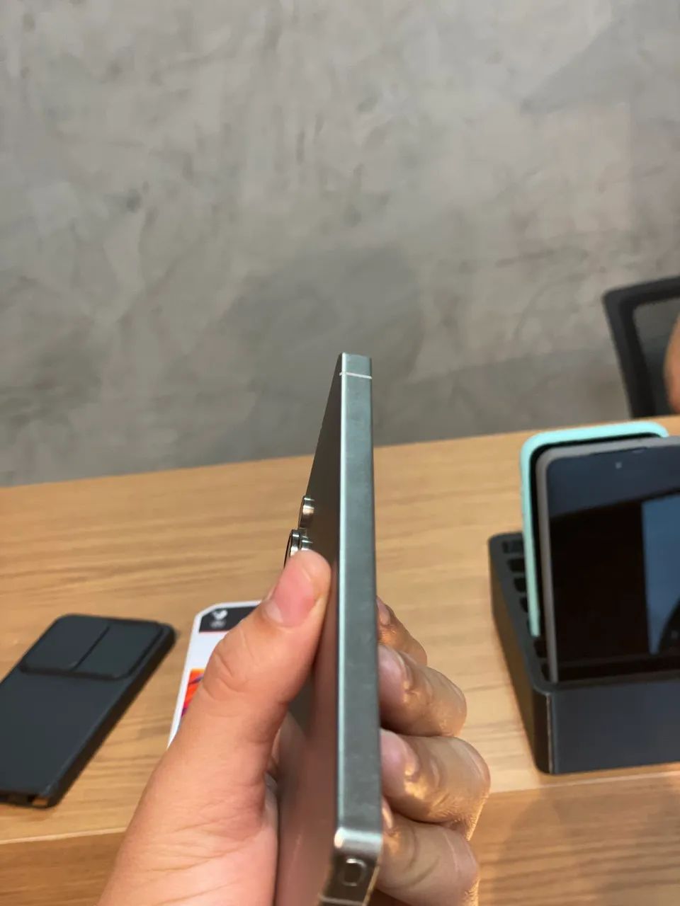S25 ULTRA - 256GB - TITANIUM GRAY  - Foto 3
